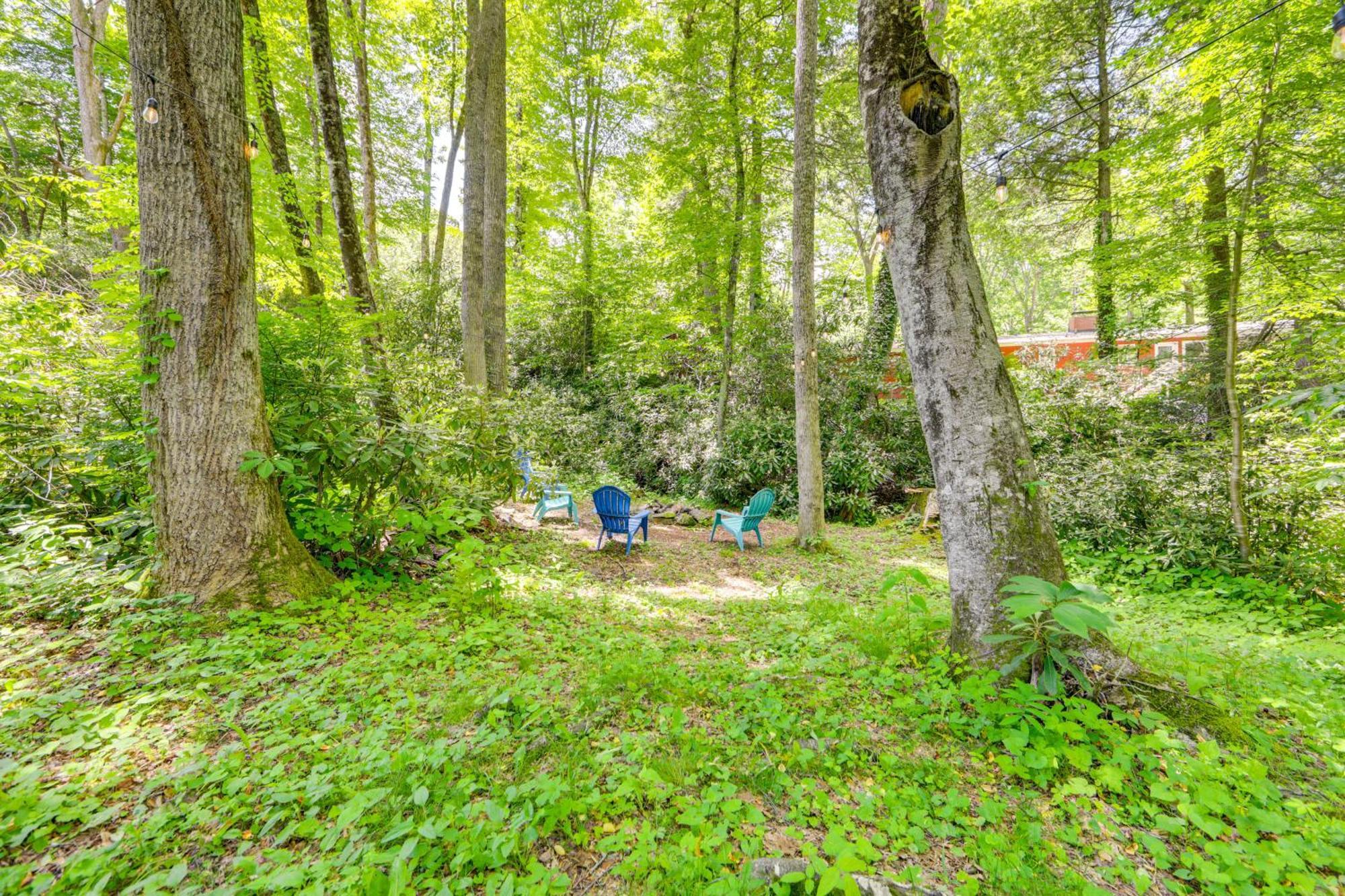 Pet-Friendly Creekside Cabin With Pool Access! Мегги-Вэлли Экстерьер фото